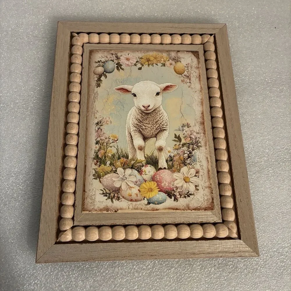 1 Wood Beaded Picture Frame With 5 Holiday Prints To Rotate. Use On Wall Or Desk